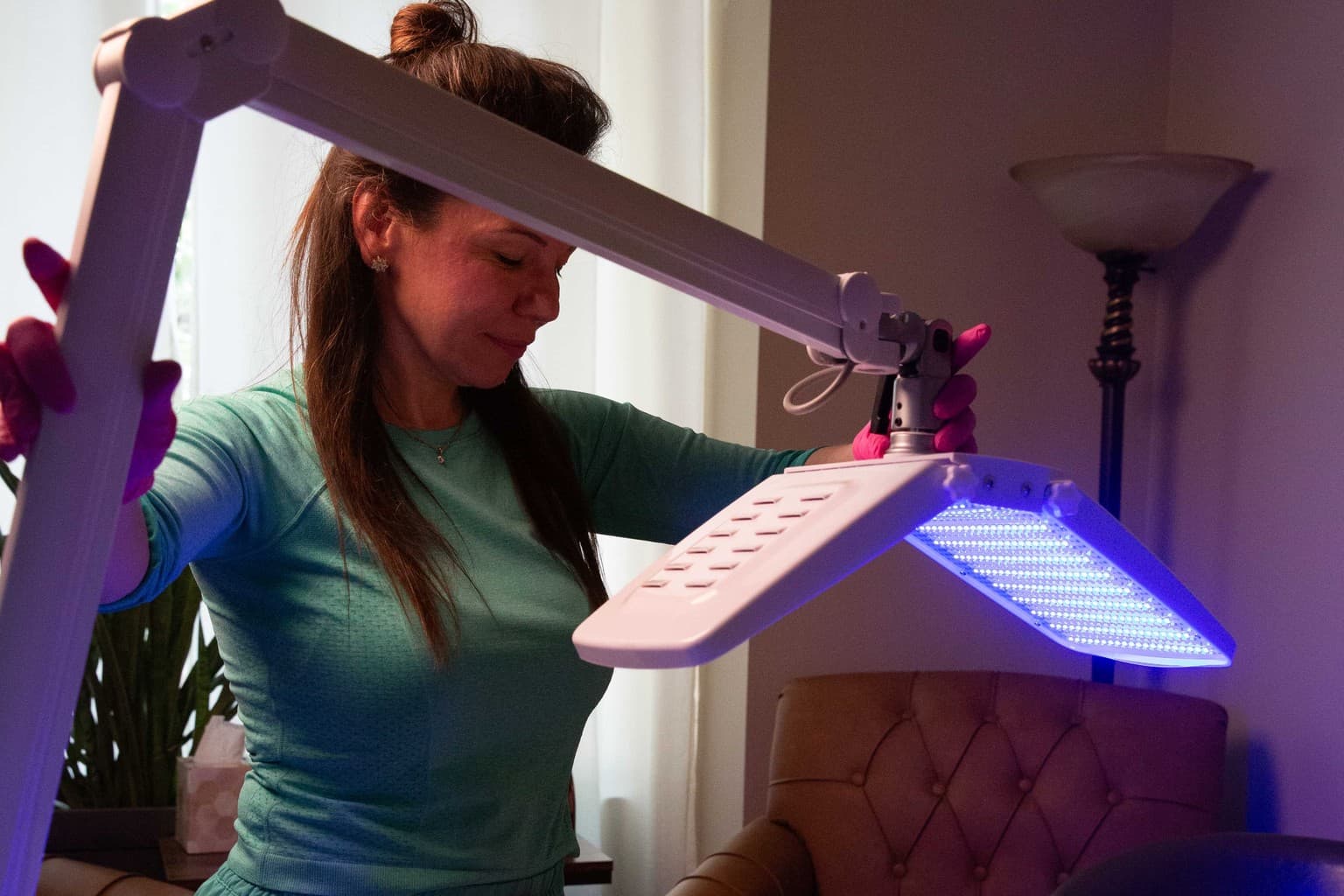 LED light therapy supporting healthy aging care in western Henrico